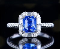 1.5ct Cornflower Blue Sapphire 18Kt Gold Ring