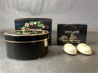 Pavlova Dusting Powder, Perfumed Swan Soaps