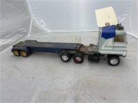 Semi Truck & Trailer - missing bed
