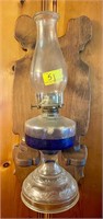 2 antique Kerosene lamps with wooden holders,clock