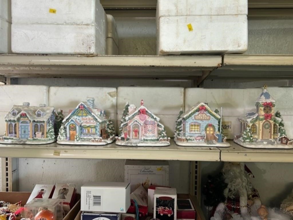 Decorative Christmas houses with Styrofoam, lighte