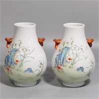 Chinese famille rose porcelain vase pair