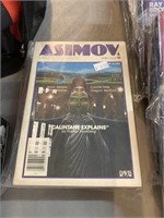 4 Isaac Asimov Science fiction magazine 1982