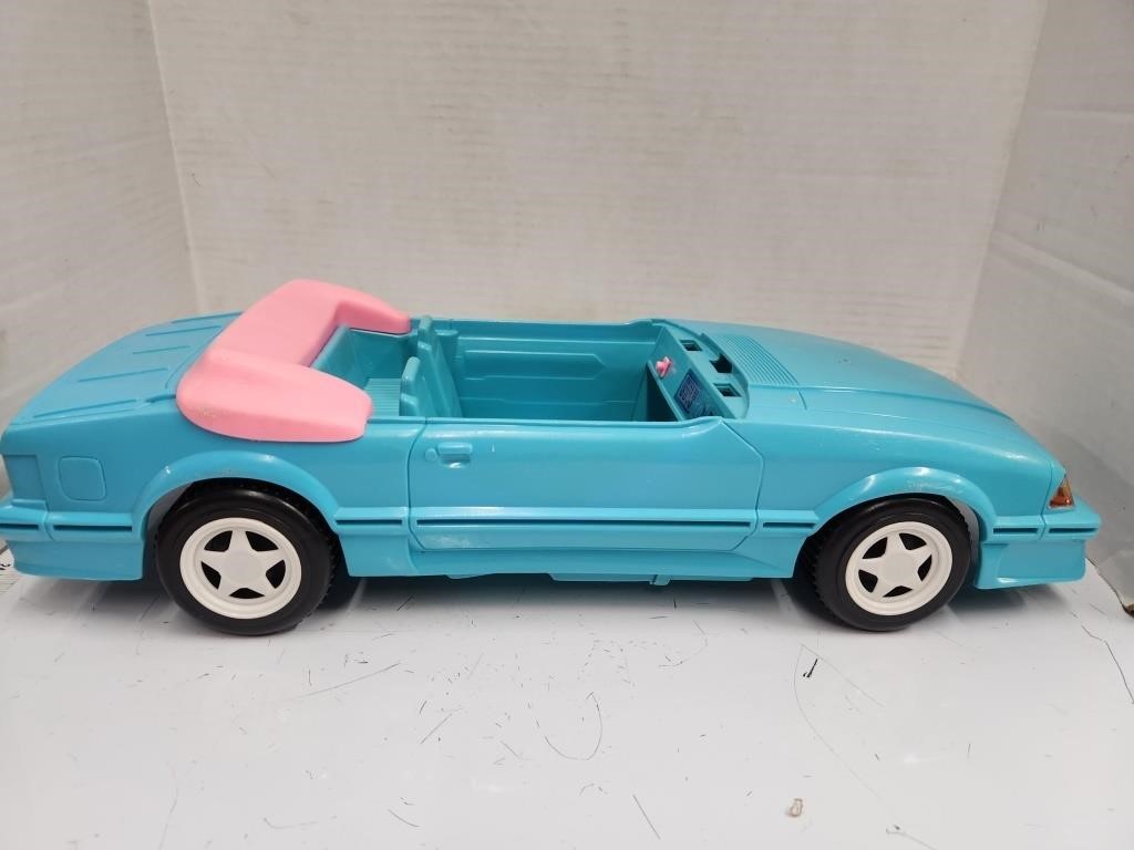 Mattel Barbie Car no steering wheel