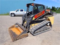 2015 New Holland C232 Multi Terrain Loader JAF0C23