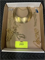 Costume Jewelry - Necklaces