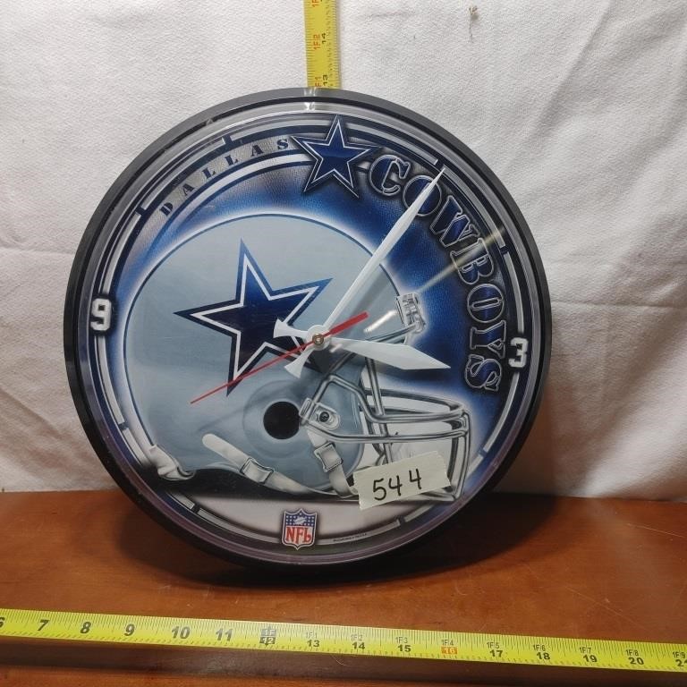 DALLAS COWBOY CLOCK TESTED AND WORKING