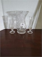 Crystal vases, 1 large, 2 buds.