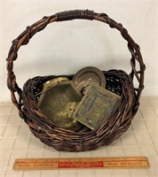 MIXED BRASS INCLUDING BASKET