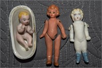 (3) Antique / Vtg Porcelain Doll Figures w/ Bath