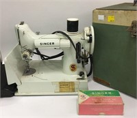 Singer White Enameled Sewing Machine In Case
