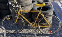 Yellow 10 speed racer bike