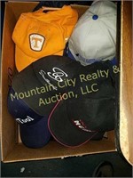Box miscellaneous men's caps