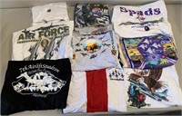 W - LOT OF 9 GRAPHIC TEES VAR SIZES (Q256)