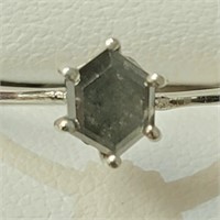 $5000 PT950  Fancy Gray Diamond(0.93ct) Ring