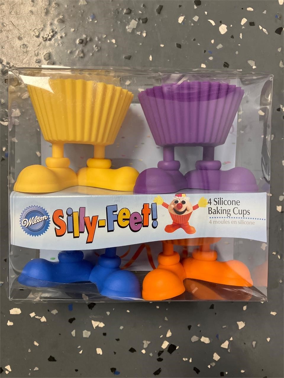 4 pack silly feet cup cake holders