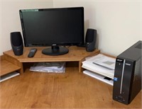 Acer computer, monitor, keyboard, speakers, mouse