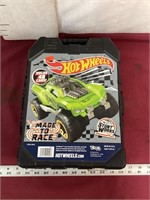 Hot Wheels Cars and Travel Case