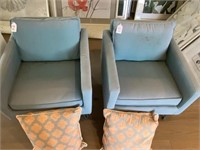 OUTDOOR ACCENT CHAIRS