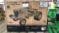 JD 8530 Pedal in Box