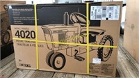 JD 4020 Pedal in Box