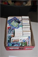 Large lot of baseball cards