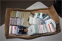 Large lot of baseball cards