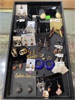 Earring lot