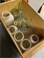 WOOD BOX W/ CANNING JARS, OTHER BOTTLES
