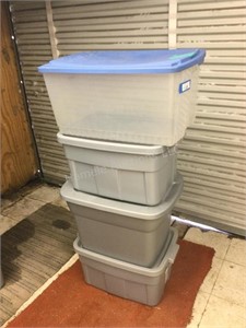 4 plastic totes with lids