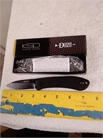Dozier design locking blade knife