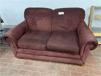 NICE LAZY BOY LOVE SEAT COUCH