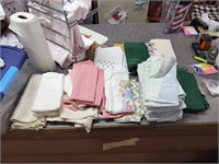 large lot of linens and napkins