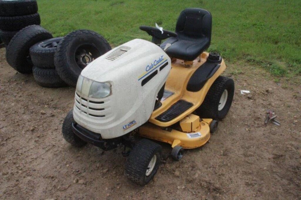 Cub Cadet Lt1045 Riding Lawn Mower