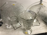 3 Pieces of Iris Pattern Glassware