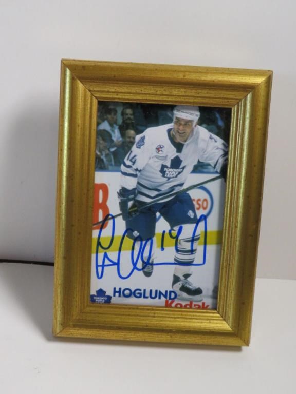 4x8 FRAMED SIGNED  MAPLE LEAFS HOGLUND PICTURE