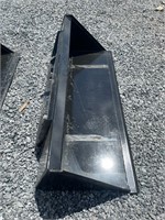 New Swict 72" Quick Attach Skid Steer Bucket