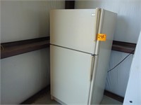 Working Maytag  Refrigerator/Freezer