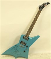 EPIPHONE GIBSON AUTOGRAPHED GUITAR