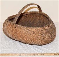 EARLY BUTTOCKS BASKET