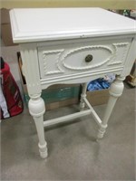 SHABBY CHIC VINTAGE SIDE TABLE WITH DRAWER