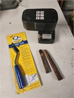 Charger grout saw, railroad nails