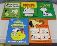 S: LOT OF 5 "SNOOPY" / "PEANUTS" 1970's BOOKS