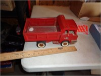 STRUCTO RED TRUCK