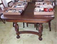 Beautiful antique Oak dining table with