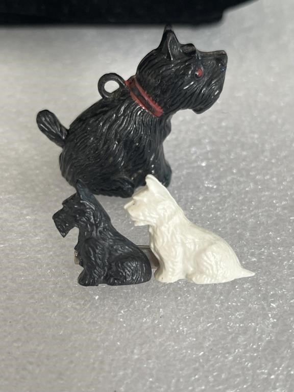 VINTAGE SCOTTIE DOG Charm  SCOTTISH TERRIER