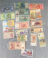 Lot of assorted world bank notes, Lot de billets