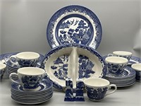 Churchill Willow Blue and White Serving Set