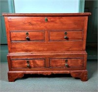 EARLY 19TH C. PINE TRANSITIONAL BLANKET CHEST.