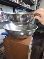 Lot of 2 Stainless Mixing Bowls Large,Medium